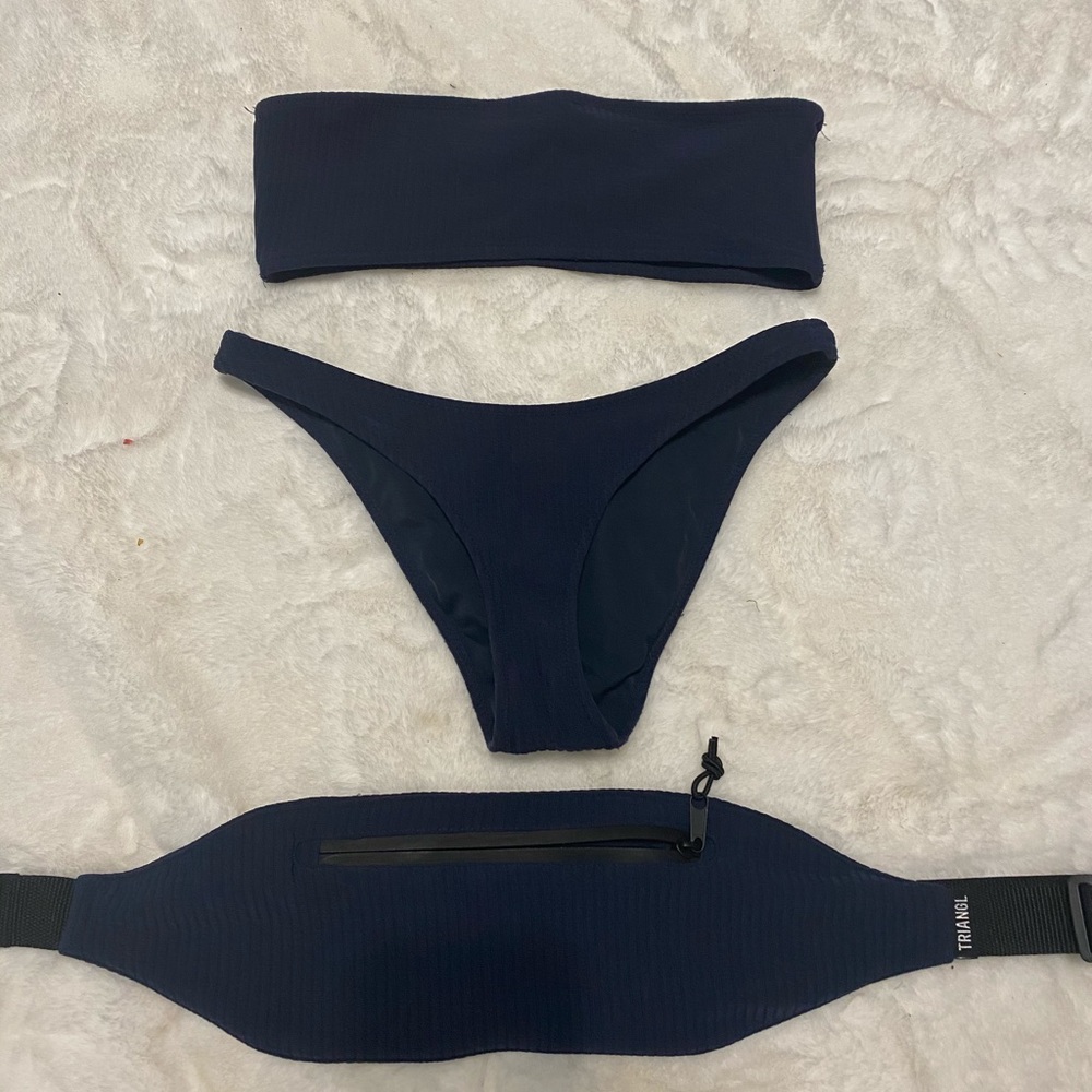 Navy strapless ribbed triangl bikini